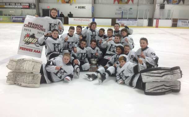 Thunder Bay Peewee Kings crowned HNO district champions
