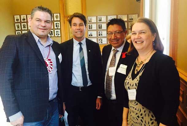 Ontario Regional Chief Isadore Day and Nishnawbe Aski Nation Grand Chief Alvin Fiddler and other First Nation leaders met with Federal Minister of Health Jane Philpott and Provincial Minister of Health and Long Term Care Dr. Eric Hoskins in Queens Park March 31 on the state of First Nations Health.
