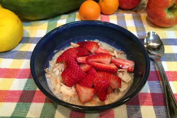 Quinoa breakfast bowl. Credit: Copyright 2016 Brooke Jackson