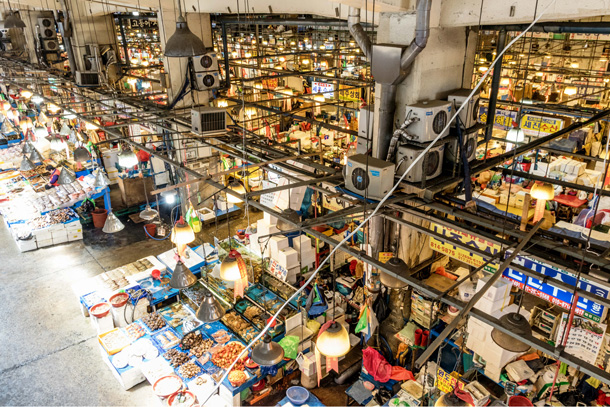 An overview of the old Noryangjin Fish Market from the second floor. Credit: Copyright 2016 Jo Turner