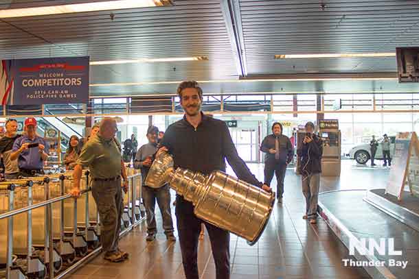 Matt Murray with the Stanley Cup at Thunder Bay International Airport