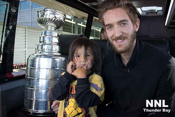Lama bear shares a few precious moments with Matt Murray and the Stanley Cup