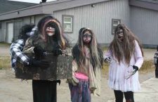 attawapiskat-zombie-walk-4