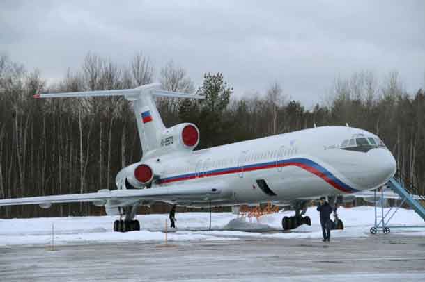 A Tupolev Tu-154 stands on the tarmac of the Chkalovsky military airport north of Moscow, Russia January 15, 2015. Picture taken January 15, 2015. REUTERS/Dmitry Petrochenko