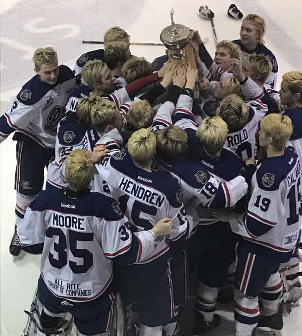 Regina Pat Canadians advanced over the Thunder Bay Kings to win the Telus Challenge Cup