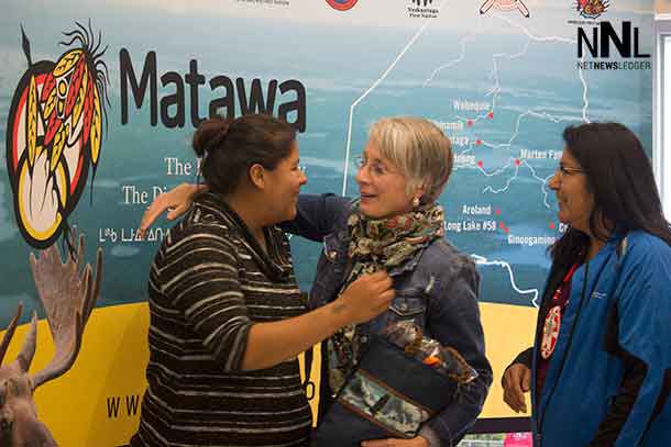 Minister Hajdu at Matawa AGM - with Natasha from Nibinamik - NAN Deputy 