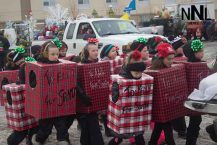 Christmas-Parade-Children