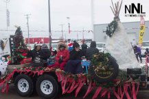 Solvent-Abuse-Centre-Float-Christmas-Parade-2017