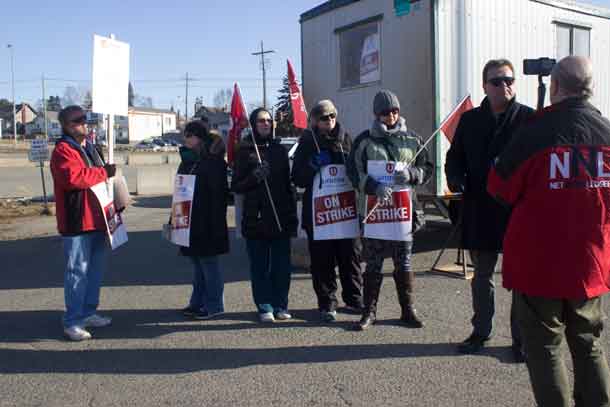 Unifor's Andy Savela explains the position of striking workers at the Port Arthur Medical Clinic