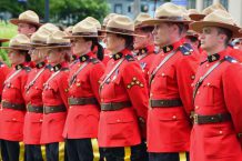 Royal-Canadian-Mounted-Police-Depositphotos_93583456_m-2015