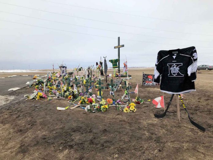 Kings pay respects at Humboldt Broncos Memorial