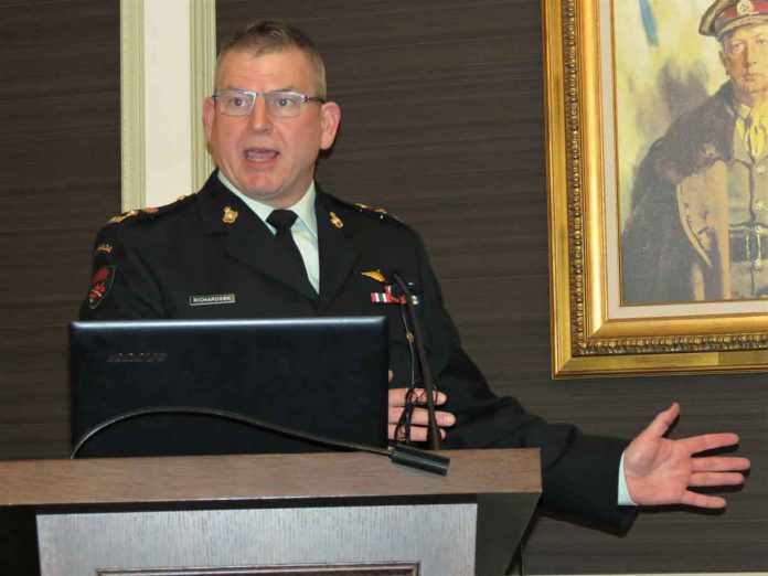 Lieutenant-Colonel Matthew Richardson describes the growth of Canadian Ranger activities in Northern Ontario to defence and security studies conference in Toronto. Photo by Sgt Peter Moon