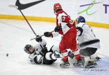TELUS Cup – Toronto edges Thunder Bay MacKenzie Sedgwick loses his footing against Toronto’s Elias Cohen following a save and rebound by the Kings Jordan Smith
