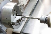 Tool-and-Die-Machine-Depositphotos_60350559_xl-2015