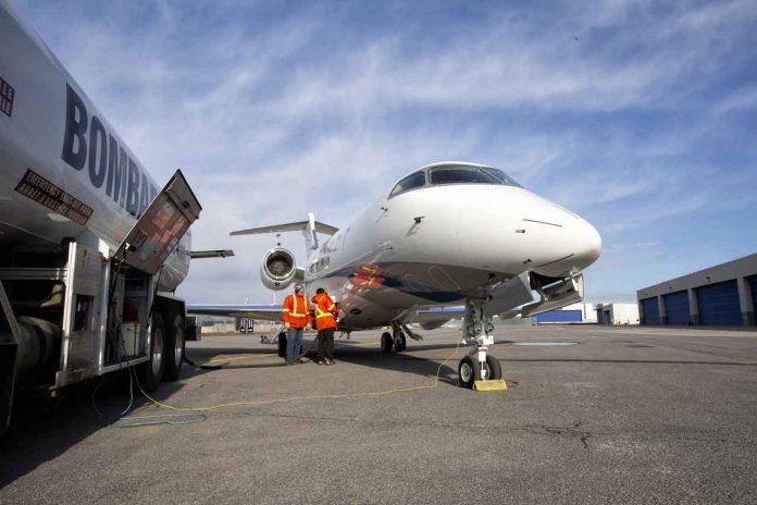 Bombardier Delivers First Customer Aircraft Fueled with SAF to Latitude 33 Aviation