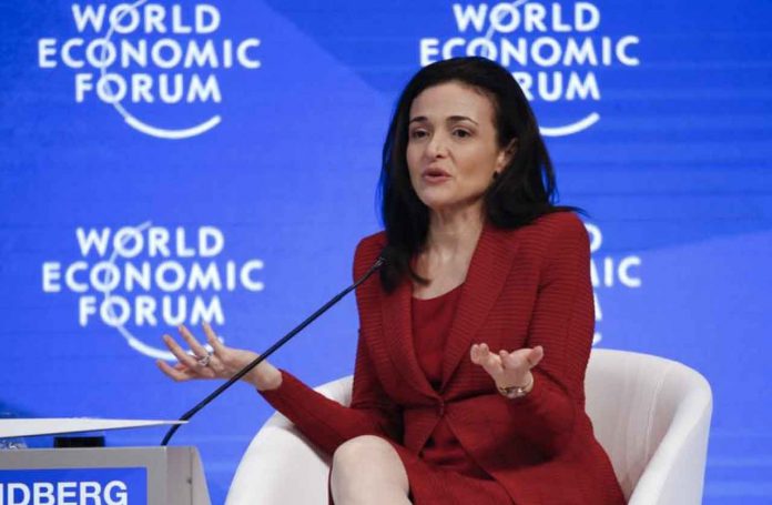 Sheryl Sandberg, Chief Operating Officer and Member of the Board, attends the annual meeting of the World Economic Forum (WEF) in Davos, Switzerland, January 18, 2017. REUTERS/Ruben Sprich