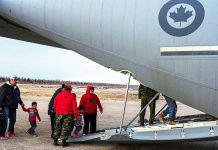 400 Kashechewan Flood Evacuees Headed to Thunder Bay Canadian Rangers monitor ice conditions on the Albany River at Kashechewan during the spring breakup in 2017. credit Canadian Armed Forces