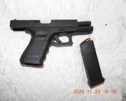 handguns-400-block-East-Victoria