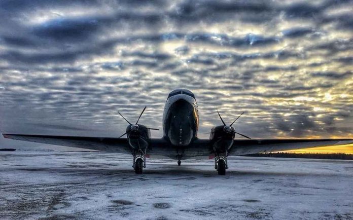 The DC3 is the optimal freight aircraft for Canada's north. Check out the 29m wing span on this North Star Air Basler BT-67! #basler #dc3 #canadasnorth #northstarair #freighter Photo credit: Phillipe Dobrzanski, Captain, PC12