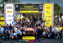 FIA World Rally Championship / RallyRACC – Rally de España / Neuville holds on for win Thierry NEUVILLE (BEL) Martijn WYDAEGHE (BEL) of team HYUNDAI SHELL MOBIS WORLD RALLY TEAM celebrate on the podium in first place after winning the World Rally Championship in Salou, Spain on 17.10.2021 with Elfyn Evans (GB) Scott Martin (GB) of team Toyota Gazoo Racing second place and Dani SORDO (ESP) (ESP) of team HYUNDAI SHELL MOBIS WORLD RALLY TEAM" third place