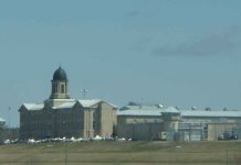 $700k of Illegal Drugs – Cocaine, Fentanyl, Methamphetamine, Heroin, and Cell Phones Seized Stoney Mountain Institute