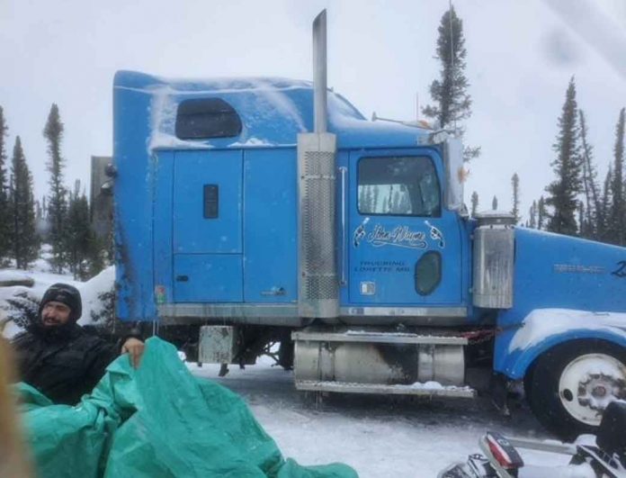 Fort Severn Rangers brave storm to rescue stuck truckers on winter road