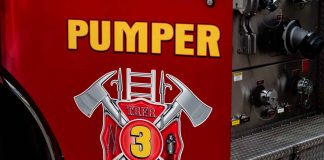 Thunder Bay Fire Rescue Extinguishes Early-Morning Fire at Centrefolds on Memorial Avenue Thunder Bay Fire Rescue Pumper