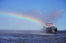 Tugboats-with-Rainbow-shot-from-Superior-Rocket-DSC02504