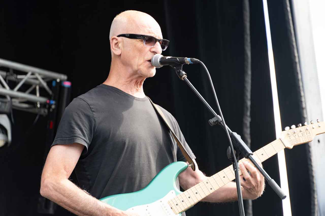Kim Mitchell Opened the CLE in 2022 starting "A wild party"