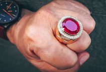 Fashion-Lesson-on-Bishop-Rings-How-Christianity-Inspired-Hot-Trend-of-2022