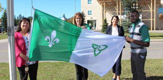 FedNor investit 15 000 $ dans le congrès 2026 de l’AFMO à Sudbury pour appuyer les municipalités francophones (from L-R): Angelle Brunelle, Executive Director, L'Accueil Fracophone de Thunder Bay; Dr. Rhonda Crocker Ellacott, President and CEO, Thunder Bay Regional Health Sciences Centre (TBRHSC), and CEO, Thunder Bay Regional Health Research Institute; Jennifer Wintermans, Vice President, Quality and Corporate Affairs, TBRHSC; and Mouhammad Col, representing Réseau du mieux être francophone du Nord de l’Ontario (Réseau).