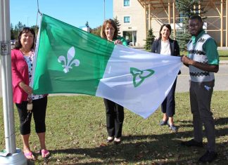 FedNor investit 15 000 $ dans le congrès 2026 de l’AFMO à Sudbury pour appuyer les municipalités francophones (from L-R): Angelle Brunelle, Executive Director, L'Accueil Fracophone de Thunder Bay; Dr. Rhonda Crocker Ellacott, President and CEO, Thunder Bay Regional Health Sciences Centre (TBRHSC), and CEO, Thunder Bay Regional Health Research Institute; Jennifer Wintermans, Vice President, Quality and Corporate Affairs, TBRHSC; and Mouhammad Col, representing Réseau du mieux être francophone du Nord de l’Ontario (Réseau).