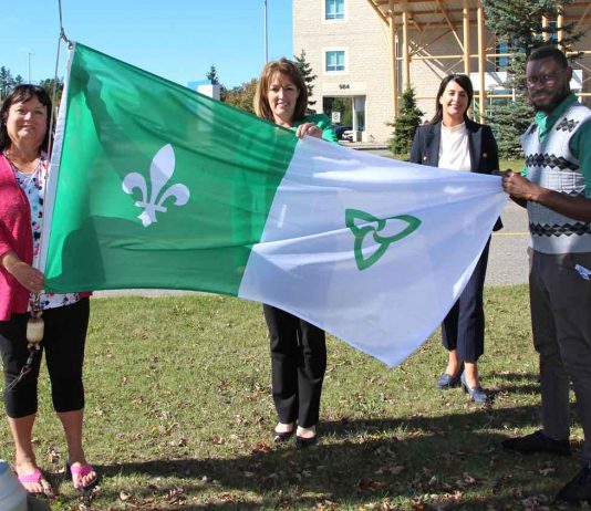 FedNor investit 15 000 $ dans le congrès 2026 de l’AFMO à Sudbury pour appuyer les municipalités francophones (from L-R): Angelle Brunelle, Executive Director, L'Accueil Fracophone de Thunder Bay; Dr. Rhonda Crocker Ellacott, President and CEO, Thunder Bay Regional Health Sciences Centre (TBRHSC), and CEO, Thunder Bay Regional Health Research Institute; Jennifer Wintermans, Vice President, Quality and Corporate Affairs, TBRHSC; and Mouhammad Col, representing Réseau du mieux être francophone du Nord de l’Ontario (Réseau).