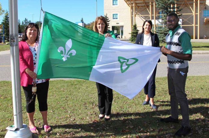 (from L-R): Angelle Brunelle, Executive Director, L'Accueil Fracophone de Thunder Bay; Dr. Rhonda Crocker Ellacott, President and CEO, Thunder Bay Regional Health Sciences Centre (TBRHSC), and CEO, Thunder Bay Regional Health Research Institute; Jennifer Wintermans, Vice President, Quality and Corporate Affairs, TBRHSC; and Mouhammad Col, representing Réseau du mieux être francophone du Nord de l’Ontario (Réseau).