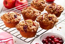 Foodland Ontario – Holiday Muffin Tour Apple Cranberry Muffins