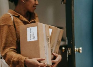 10 Trends Reshaping Last Mile Parcel Logistics in 2026 The Ultimate Guide to Safely Sending Valuable Packages