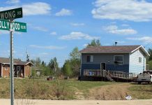 Sachigo Lake: Where Smoke Takes Center Stage! Hooray for Hollywood! In Sachigo Lake?