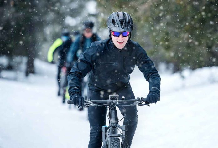 Winter Bike Commuting: Navigating the Cold on Two Wheels