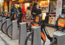 September 21, 2025: Toronto’s Detailed Weather Forecast Stay updated with Toronto's detailed weather forecast. From today's sunny spells to the weekend's rain and flurries, learn how to best prepare for the changing conditions