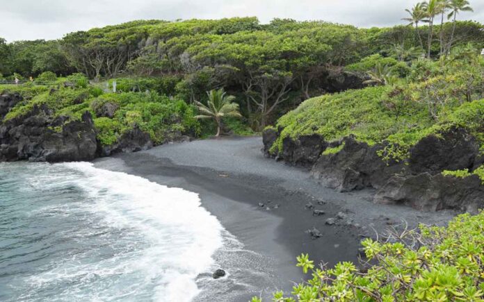 Top Black Sand Beaches to Visit in Hawaii