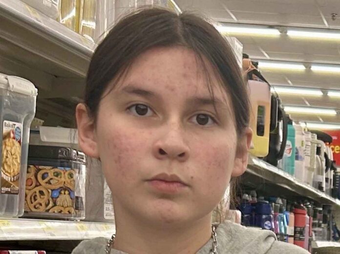 Thunder Bay Police are seeking assistance to locate 12-year-old Tyra Meekis-Mulvee, last seen on Franklin Street North