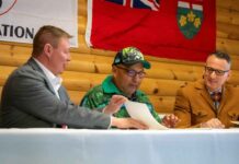 Naicatchewenin First Nation Reaches Historic Settlement with Federal and Provincial Governments Indigenous leadership and the Government of Canada, Minister Greg Rickford announced announced the successful settlement of a tripartite negotiation between the Naicatchewenin First Nation, the Government of Canada and the Province of Ontario, regarding the Naicatchewenin Flooding Claim