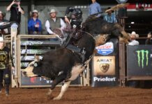 Kansas City Outlaws’ Koltin Hevalow keeping up with the youngsters at Eliminations John Crimber PBR