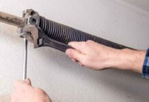 Garage Door Maintenance Tips for the Edmonton Winter Garage Door Maintainance