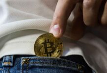 The Future of eCommerce: AI, Blockchain, and the Rise of Surprise Shopping Technology in Gaming: How AI and Blockchain are Transforming Online Casinos