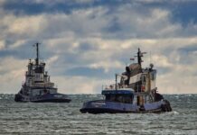 Thunder Bay Weather Outlook: A Turn Back to Summer Conditions The Glenada hard at work in the Port of Thunder Bay - Photo by Michael Hull