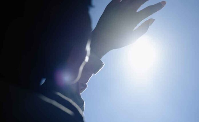 Is-Sun-Glare-Destroying-Your-Outdoor-Experience Is Sun Glare Destroying Your Outdoor Experience