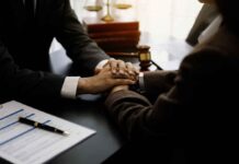 7 Key Questions to Ask a Medical Malpractice Lawyer in Miami Lawyer and client