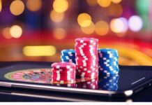 How Are Ontario Payment Rules Shaping Online Gaming Choices In Northwestern Ontario? casino chips on smartphone