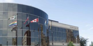 Moe Commuzi Announced Candidacy for Mayor of Thunder Bay 500 Donald Street, where thinking outside the box is not allowed